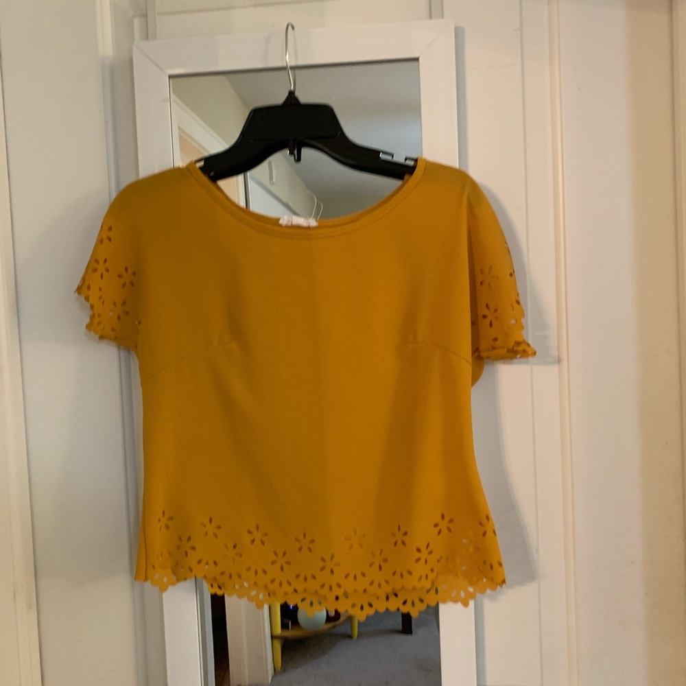 Mustard yellow blouse. Size small